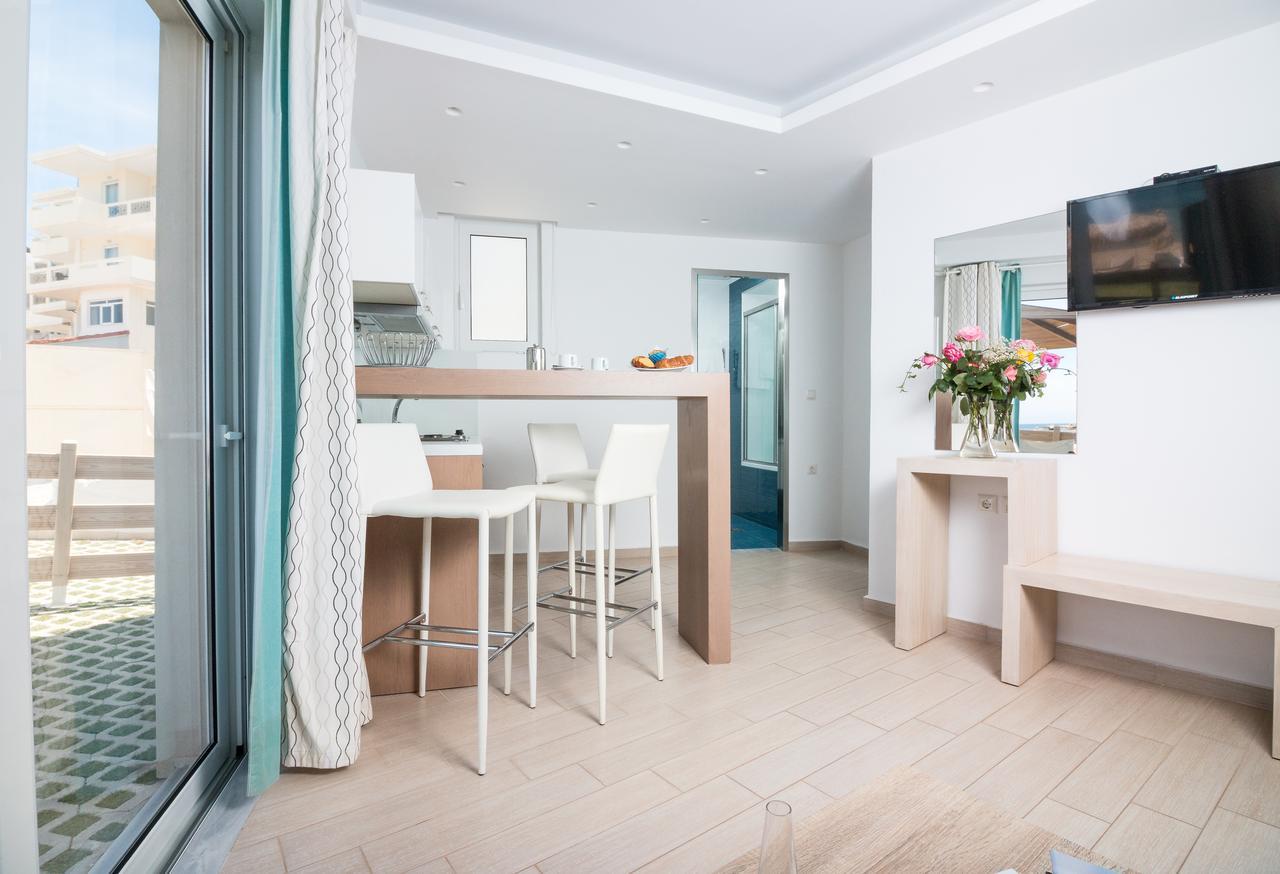 Christina Beach Hotel 하니아 외부 사진