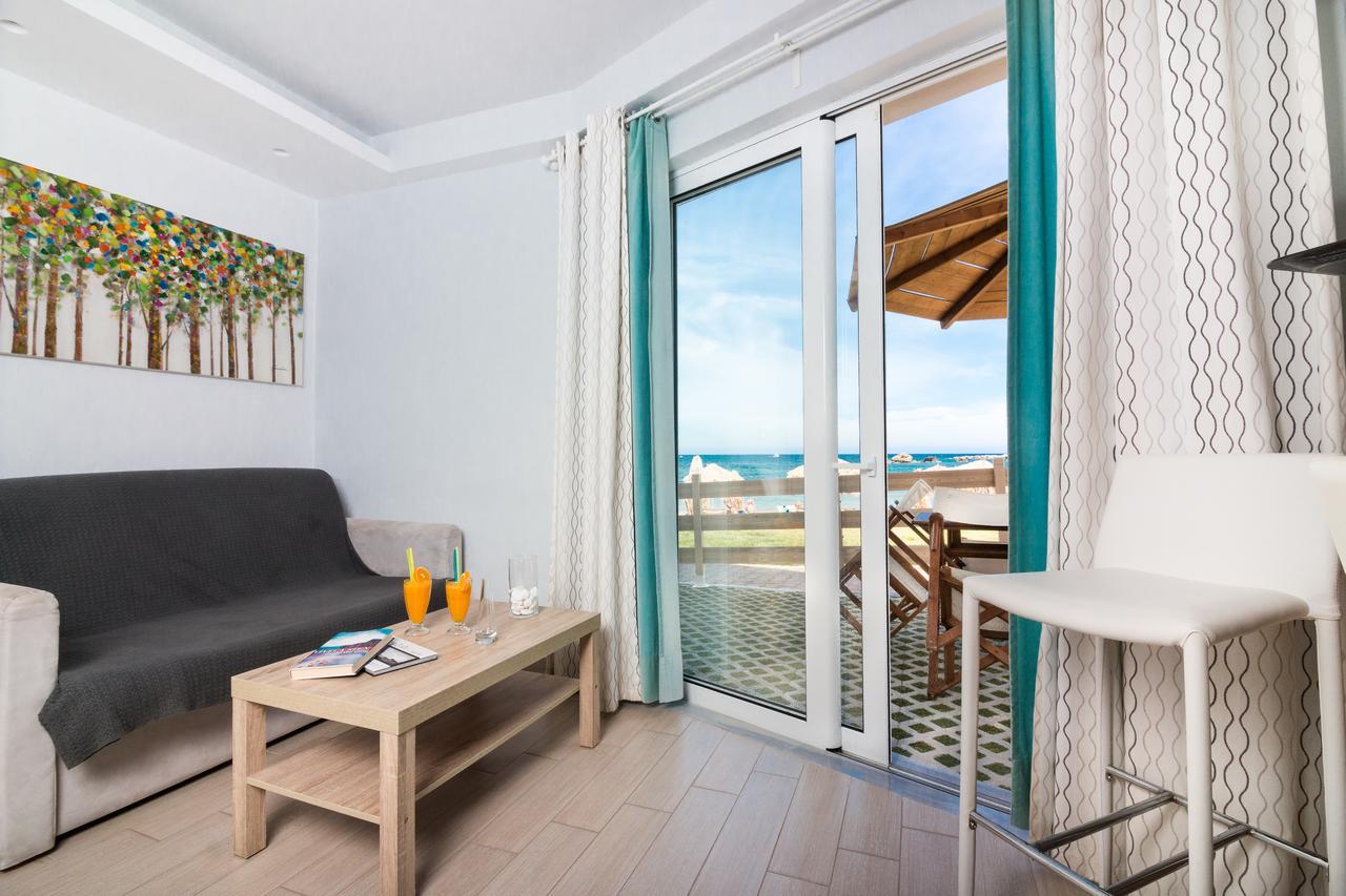 Christina Beach Hotel 하니아 외부 사진